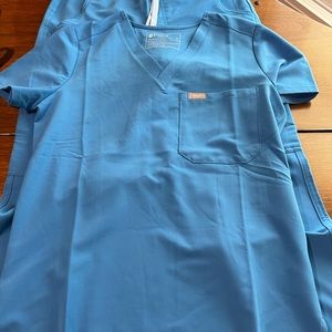 Women’s FIGS scrubs, XS top and bottom, blue